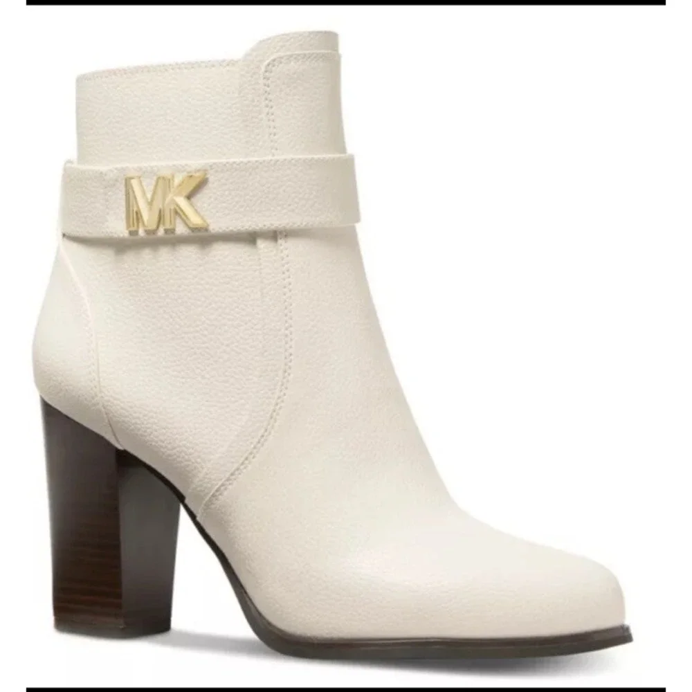 Michael Kors women's 5.5 Jilly Dress Ankle Block Heel Cream Booties Dress Logo